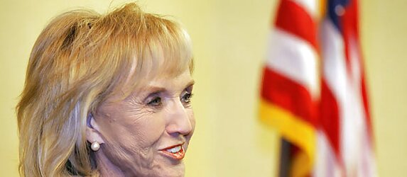 Conservative Jan Brewer gives me a meatpipe