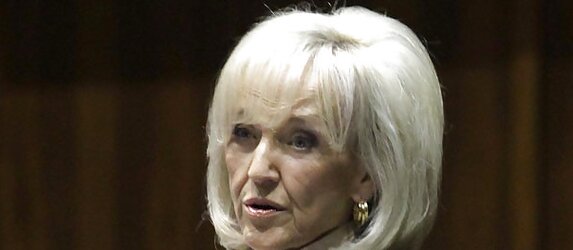 Conservative Jan Brewer gives me a meatpipe