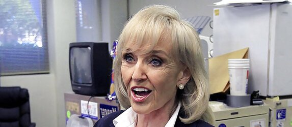 Conservative Jan Brewer gives me a meatpipe