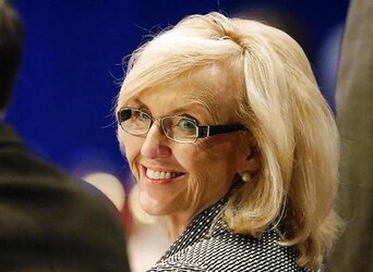 Conservative Jan Brewer gives me a meatpipe