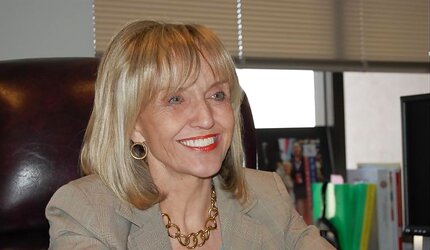 Conservative Jan Brewer gives me a meatpipe
