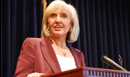 Conservative Jan Brewer gives me a meatpipe