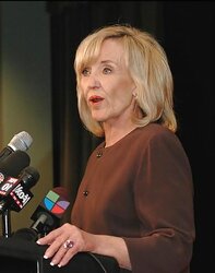 Conservative Jan Brewer gives me a meatpipe