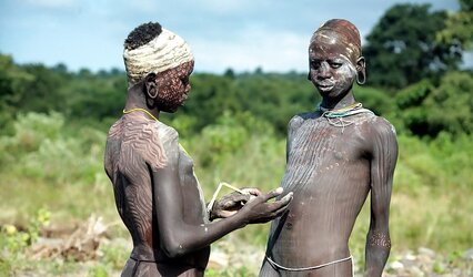 Africa folks drill ladies