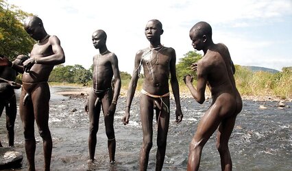 Africa folks drill ladies
