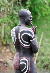 Africa folks drill ladies