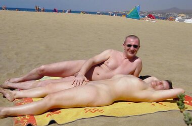 I enjoy public bareness