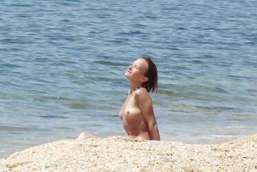 I enjoy public bareness
