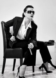 Gina Goddess of High-Heeled Slippers