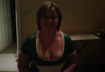 UK mummy Cockslut Angie C pt