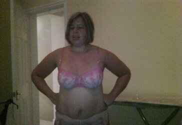 UK mummy Cockslut Angie C pt