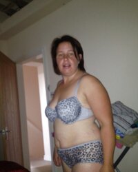 UK mummy Cockslut Angie C pt