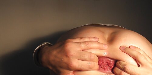 Fat assfist, phat gape open up my butthole 07.2011 part