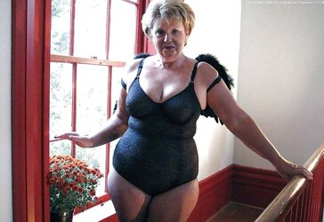 PLUMPER and Mature 67 by Searcher