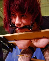 Marionettes in ache
