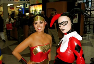 Honeys of Comic Con