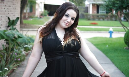Nice Chubby Dame Part
