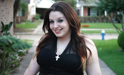 Nice Chubby Dame Part