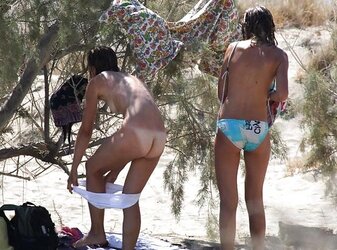 Naturist Beach Teenagers