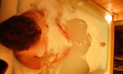 Bathtub Time Posing, BLOWAGE Assfuck