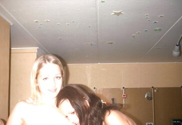2 amateurs getting it on