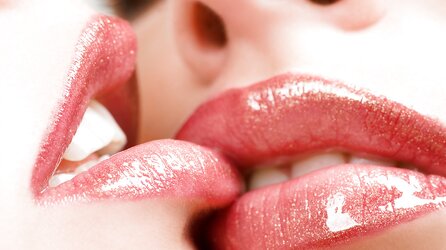 Lips on lips