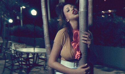 Celebs Super-Hot Photos