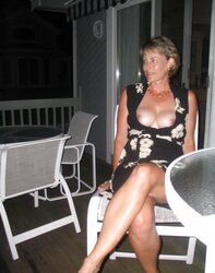 Light-Haired Mature Wifey Showcases Off In Front Of Her Spouse