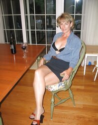 Light-Haired Mature Wifey Showcases Off In Front Of Her Spouse