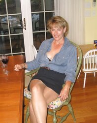 Light-Haired Mature Wifey Showcases Off In Front Of Her Spouse