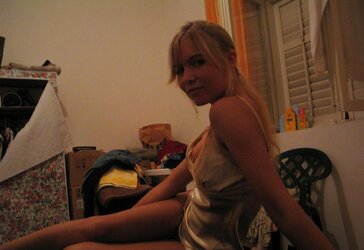 ASH-BLONDE - GORGEOUS AND CRAZY