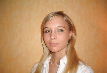 ASH-BLONDE - GORGEOUS AND CRAZY