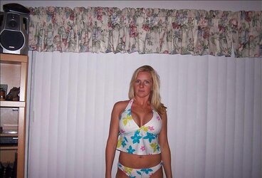 Huge-Boobed Inexperienced Ash-Blonde