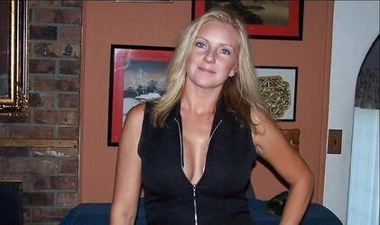 Huge-Boobed Inexperienced Ash-Blonde