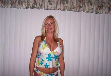 Huge-Boobed Inexperienced Ash-Blonde