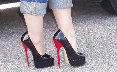 Luxurious nymphs and magnificent high-heeled shoes