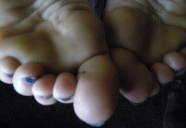 Phat Ass White Girl,plumper,soles