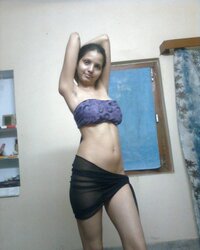 Pakistani call chick Asma