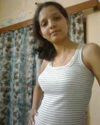 Pakistani call chick Asma