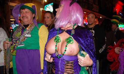 More public melon flashers
