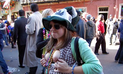 More public melon flashers