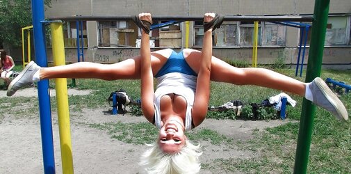 Random chicks and funny stuff