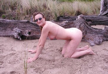 Buxom Mummy Toni