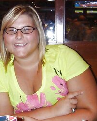 Women a lunettes