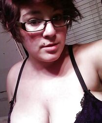Women a lunettes