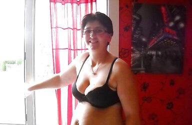 Women a lunettes