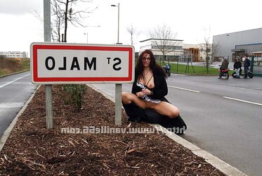 Exhibition super hot en public