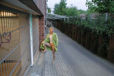 Public orgy with german mummy