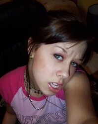 SingleStonerBabe From JoinUnTrue.com