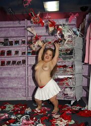Spectacular Midgets